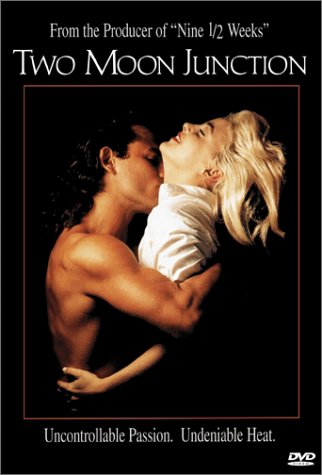 Смотреть Слияние двух лун / Two Moon Junction DVDRip 1988 /  онлайн